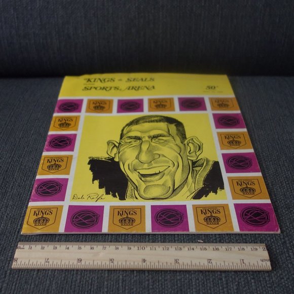 Vintage Kings vs Seals Sports Arena Nov 22 1967 Program - Picture 4 of 14